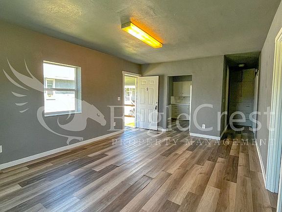 5th image of 204 SE 12th St #8