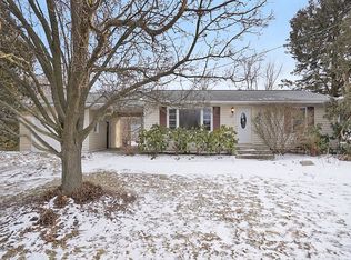 930 Sibley St SE, Lowell, MI 49331