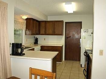 3rd image of 21803 Encino Commons