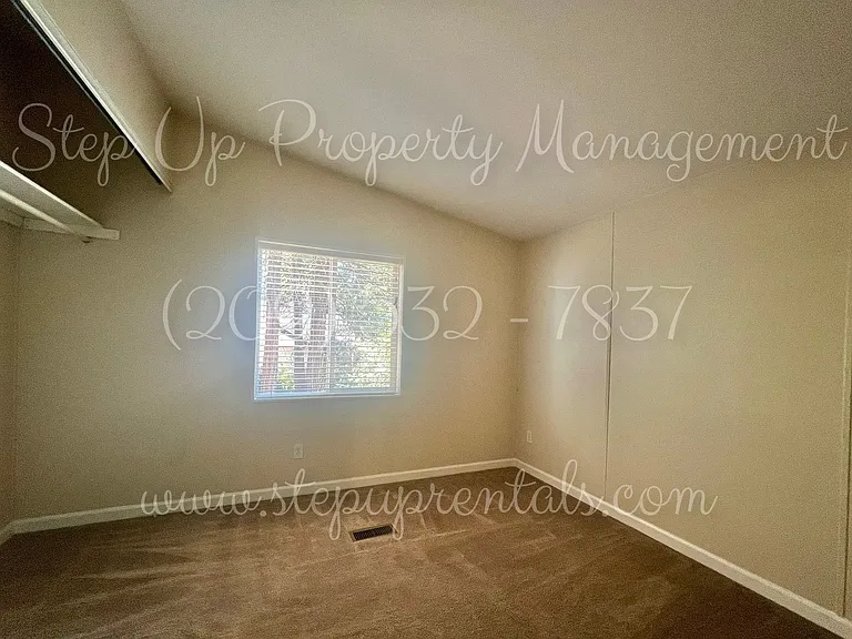 23495 Kreitzer Way — Photo 18