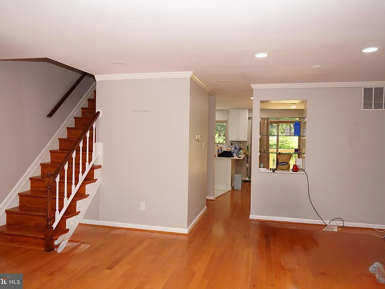 8 Cross Falls Cir — Photo 5