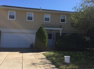 2785 School St, Bellmore, NY 11710