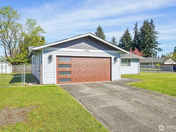 2nd image of 1701 NE 130th Avenue