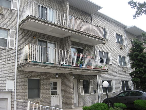 5th image of 2863 Cropsey Ave APT 1R