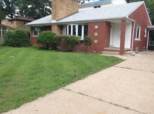 24320 Majestic St, Oak Park, MI 48237