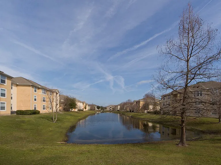 Lovely apartment homes at Gregory Cove in Jacksonville, FL