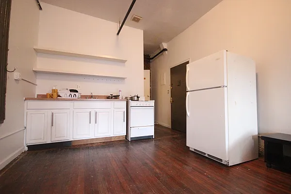 Rented by Nooklyn NYC LLC | media 42