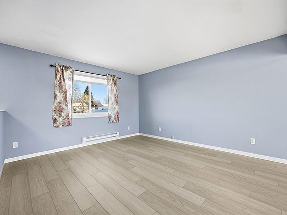 4th image of 2025 5th Ave E
