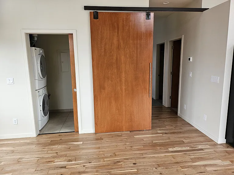 77 Gambel St #B — Photo 15
