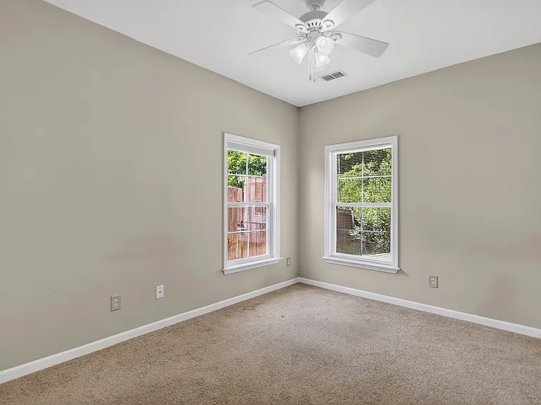 508 Fellers Ct — Photo 30