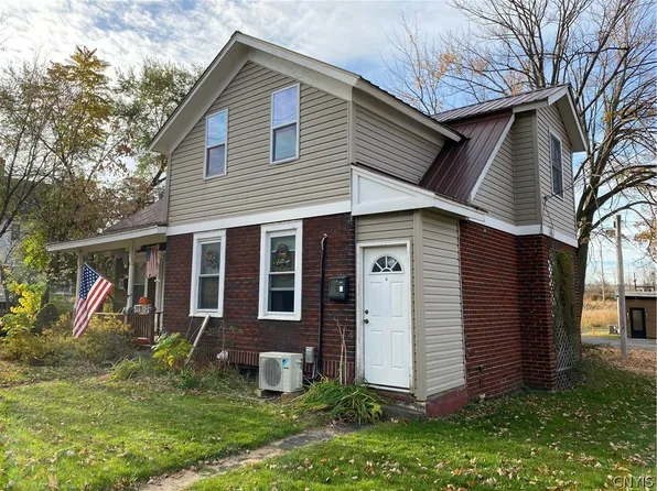 627 W Manlius St, East Syracuse, NY 13057