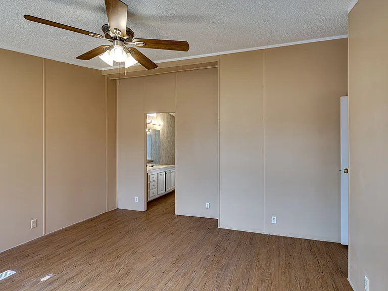 143 Summit Ridge Ln — Photo 17