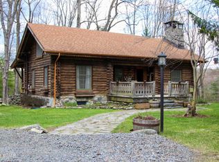 215 Van Auken Hill Rd, Milford, PA 18337