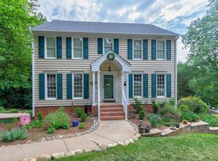 105 Springwater Ct, Cary, NC 27513