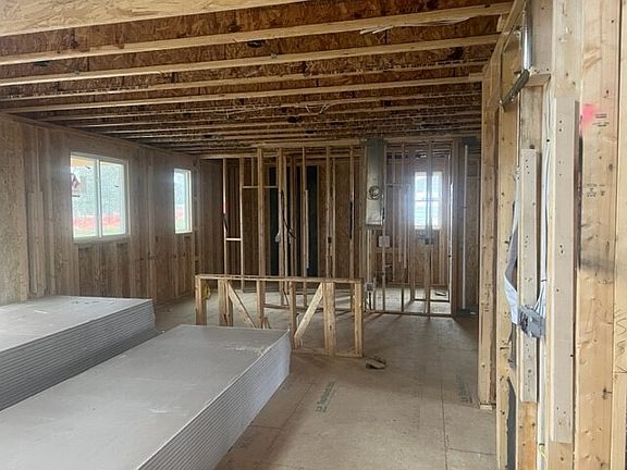3rd image of 16710 Alex Dr