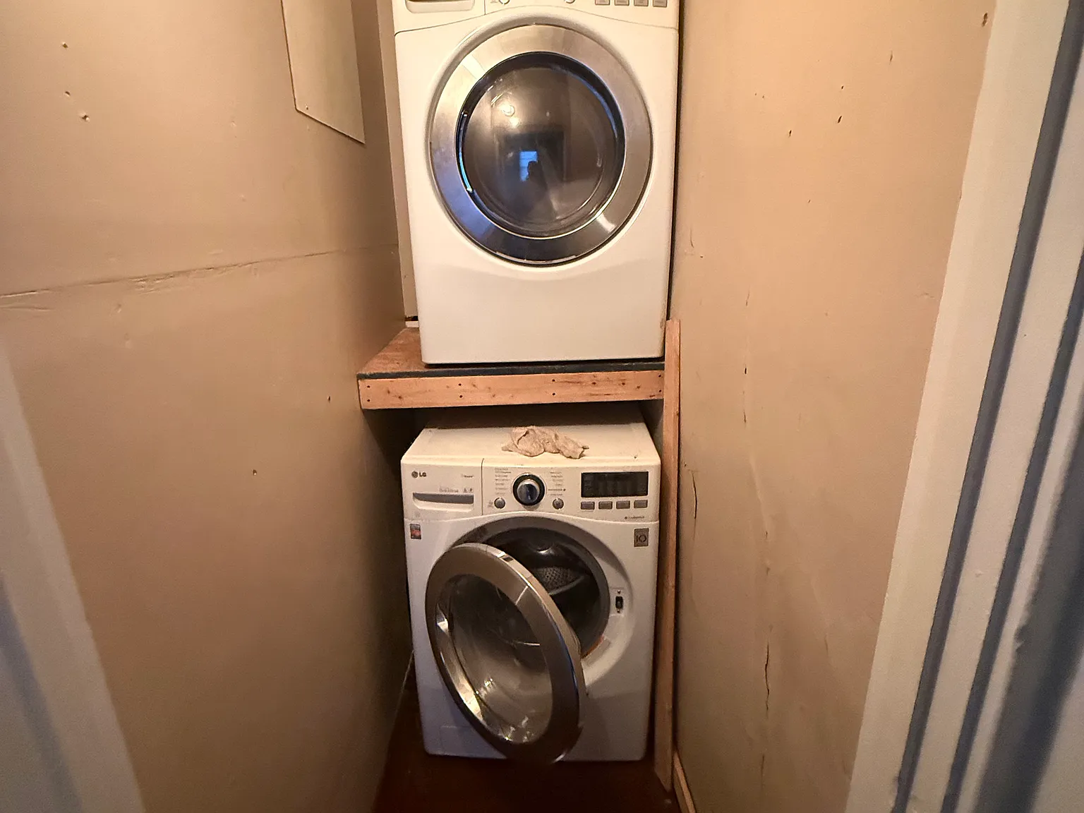 2 bed, 1100 sqft, $950 — Photo 4