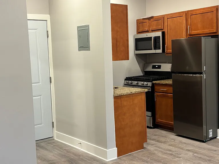 Euclid Properties — Photo 27