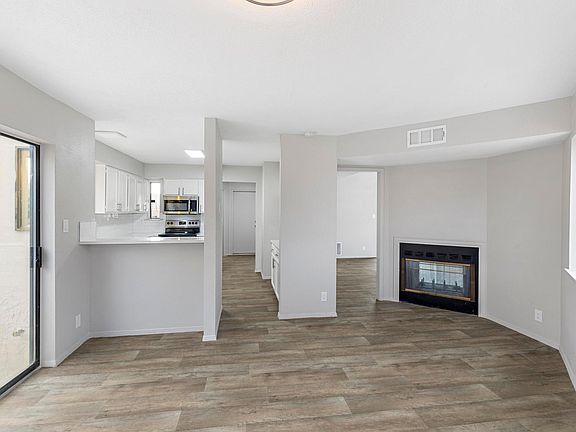 5th image of 4900 Indigo Dr NW