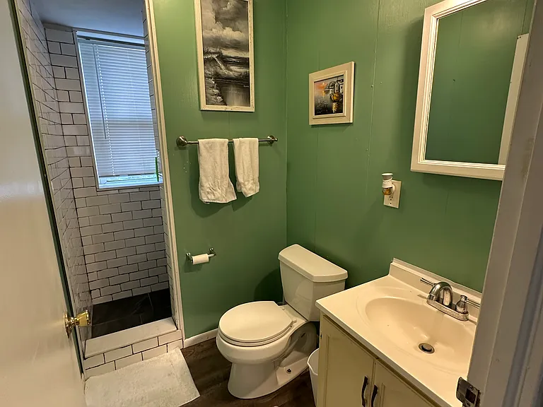 509 E 7th St #2 — Photo 6