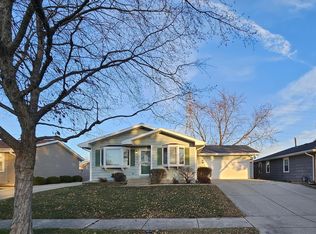 6815 56th Ct, Kenosha, WI 53142