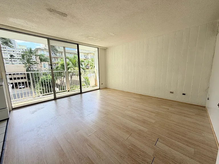445 Kalaimoku St — Photo 6