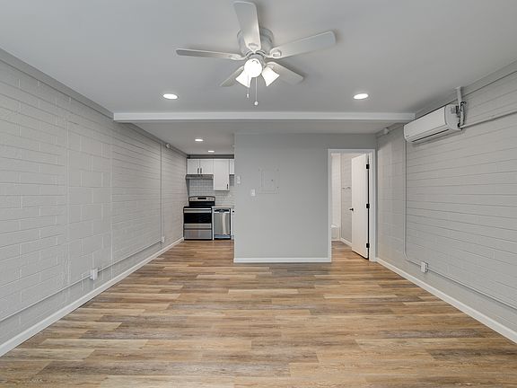2nd image of 1606 E Catalina Dr #B