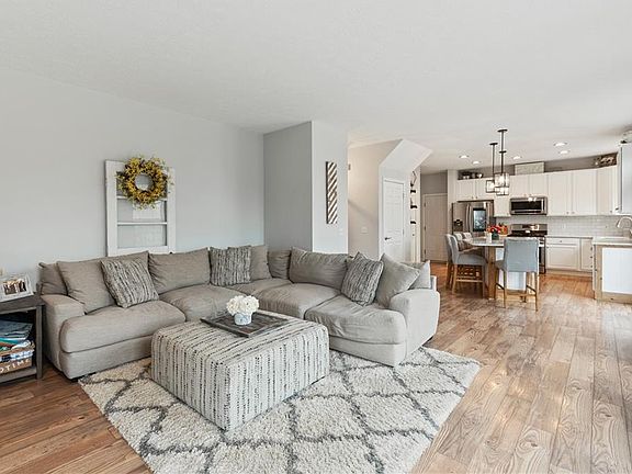 3rd image of 1246 Ledgestone Dr