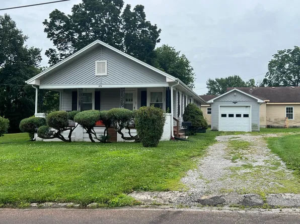420 E Lacy St, Marshall, MO 65340