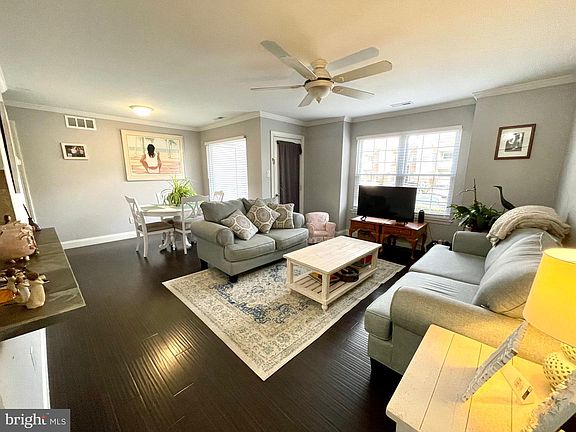 4th image of 505 Diamond Dr