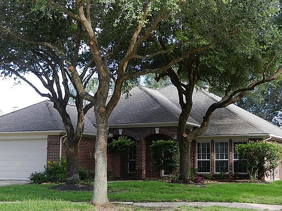 2nd image of 2005 Dawn Crest Ct