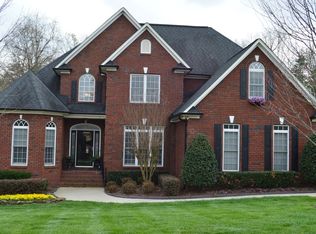 3825 Erskine Woods Drive, Bessemer City, NC 28016