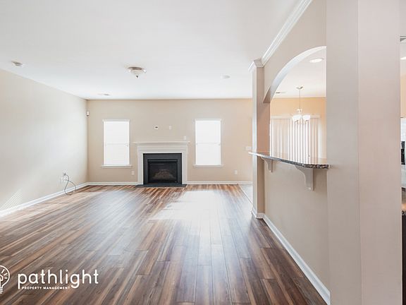 2nd image of 114 Meadow Springs Dr