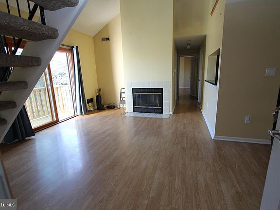 5th image of 2002 Ravens Crest Dr