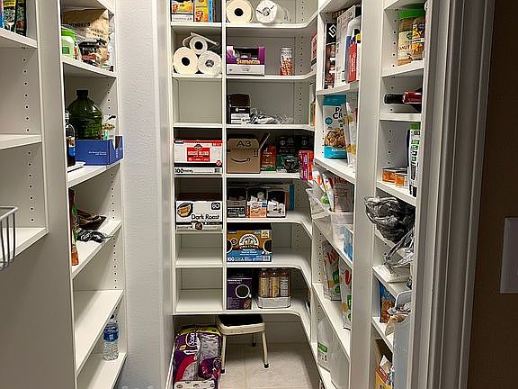 4th image of 3528 Lauren Ct