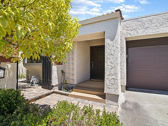 3rd image of 34 Barcelona Cir