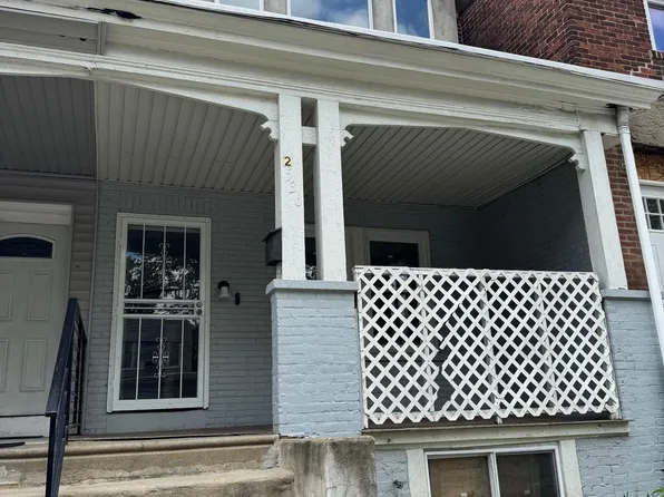 2536 S 61st St, Philadelphia, PA 19142