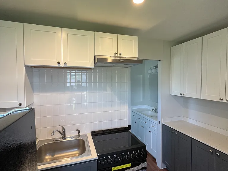 11 Dellinger Ave #3 — Photo 6