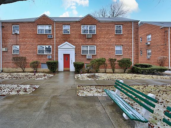 3rd image of 81-25 156th Ave #1