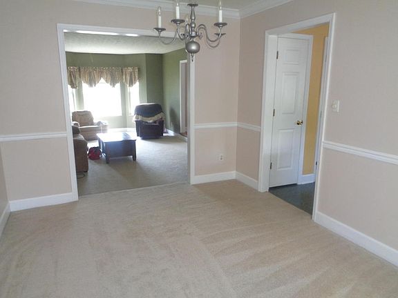 5th image of 1225 Folkstone Pl