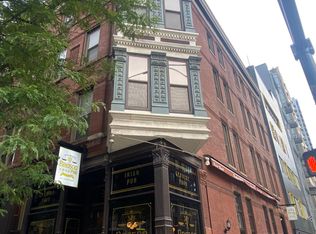 731 N Wells St APT 2, Chicago, IL 60654