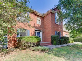 1220 Hollow Ridge Ln, Knoxville, TN 37931
