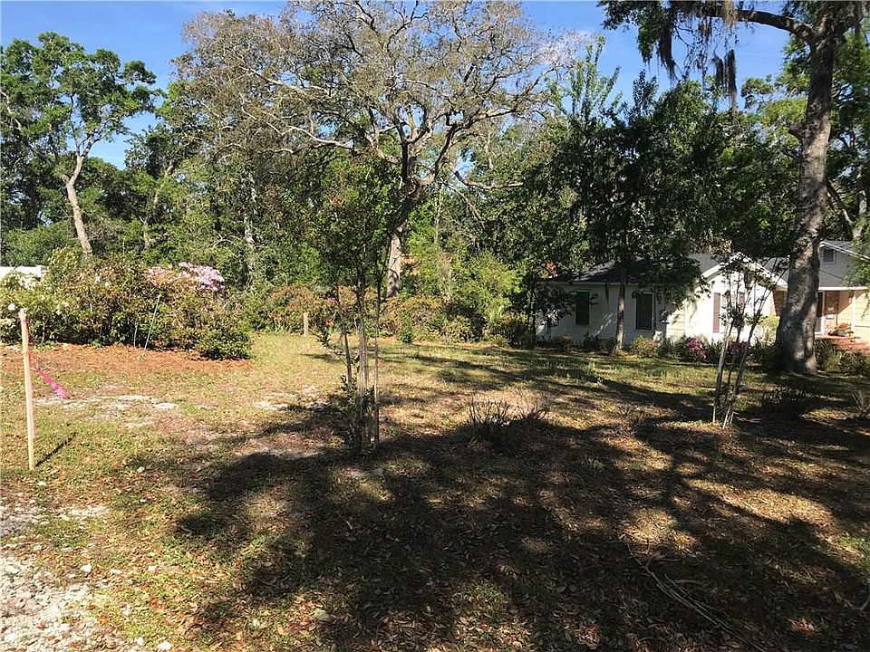 1st image of 103 Sorensen Ter