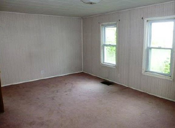 4th image of 5940 State Road 227 S