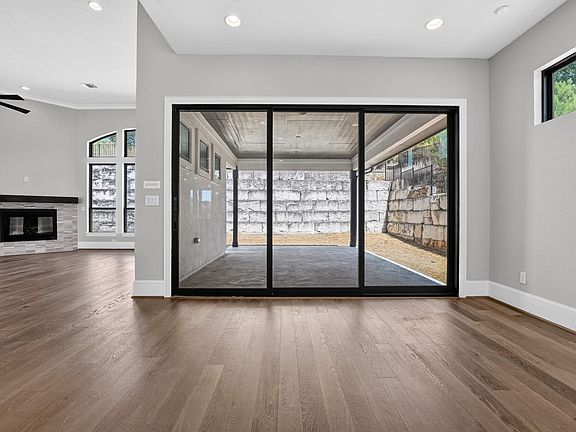 3rd image of 308 Lodestone Ln