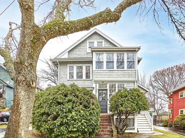 13 Quincy St, Arlington, MA 02476