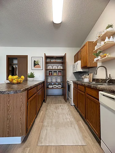 Sun Prairie & Vista Court Photo 1