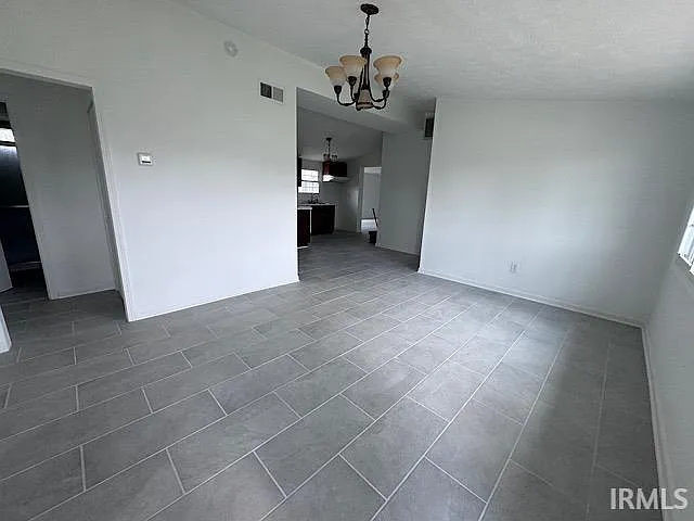 3001 N Westwood Rd — Photo 7