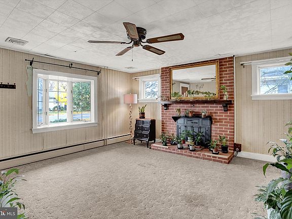 4th image of 6221 Blue Bird Ave