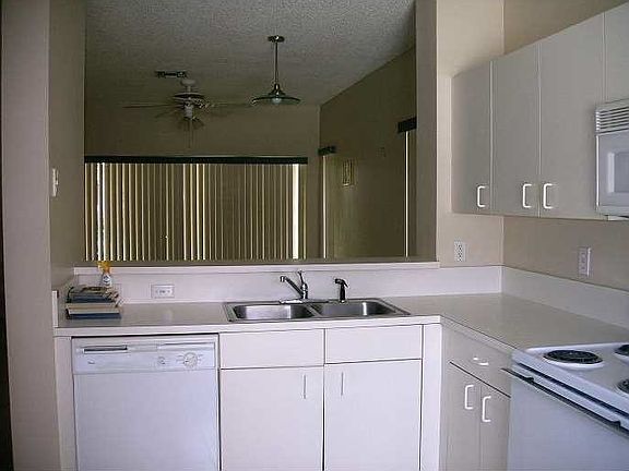 2nd image of 308 SW 120th Ave