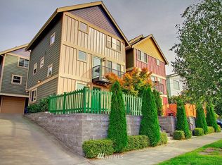 836 NW 52nd St #B, Seattle, WA
